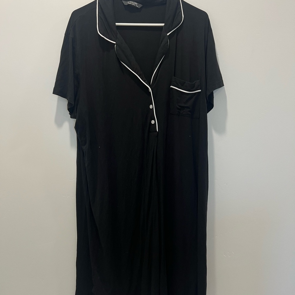 Gilligan & O'Malley Black Nightshirt with White Piping